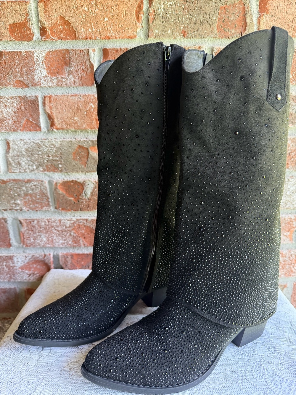 Pierre Dumas Wilder-49 black knee hi boots size 8.5